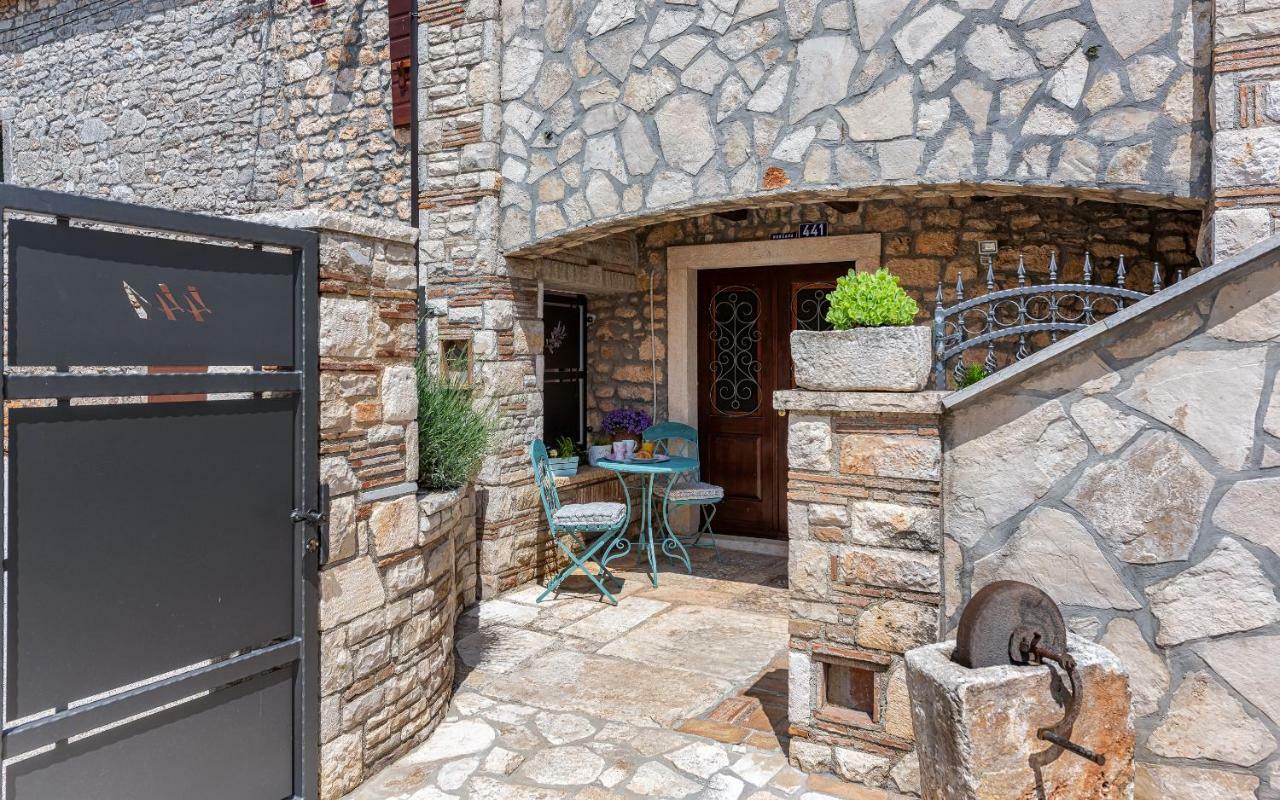 Casa Di Roccia Villa Marcana Exterior photo