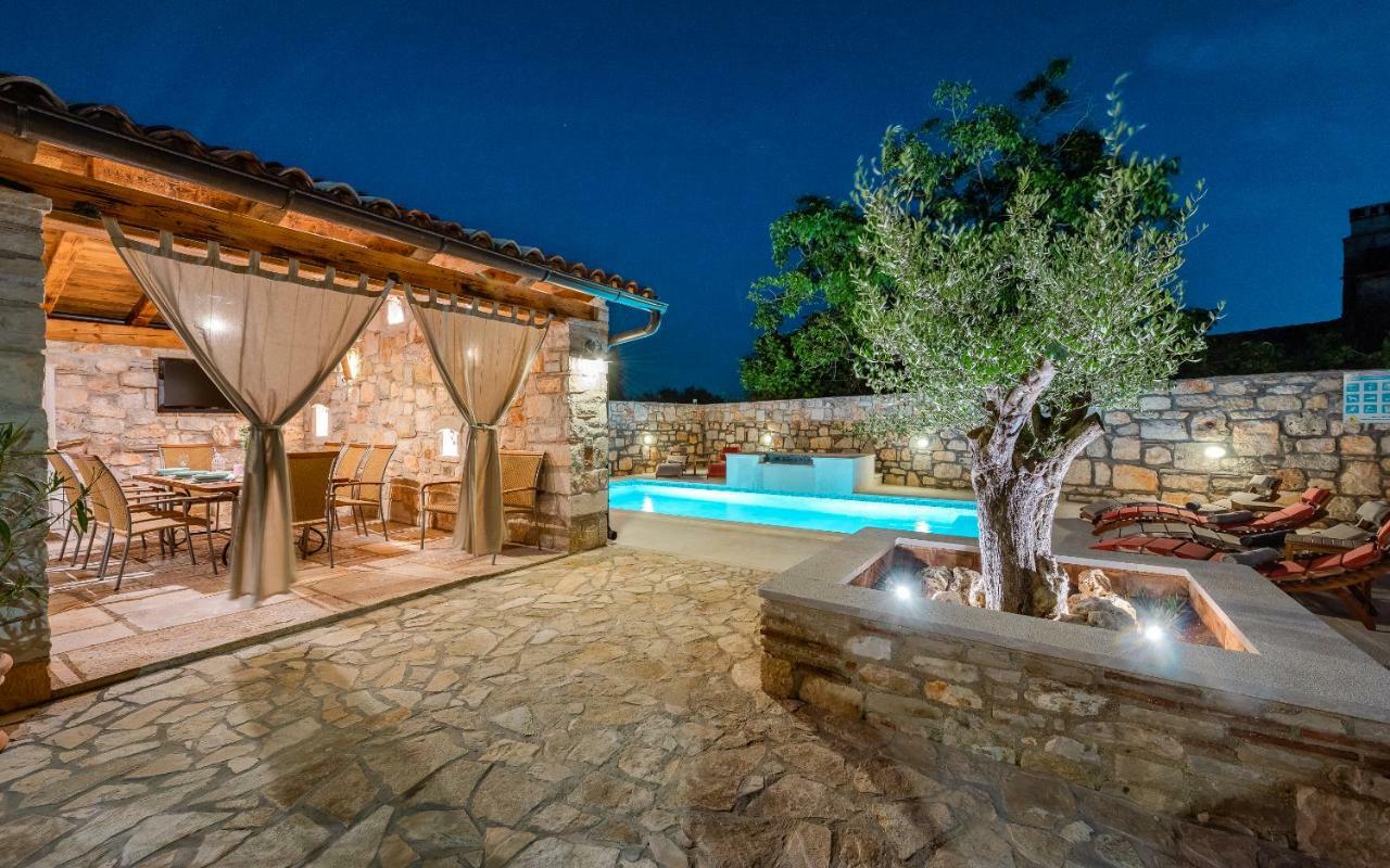 Casa Di Roccia Villa Marcana Exterior photo